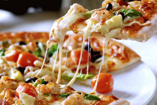 https://vewers.com/delish-homemade-pizza-can-you-say-yumm/